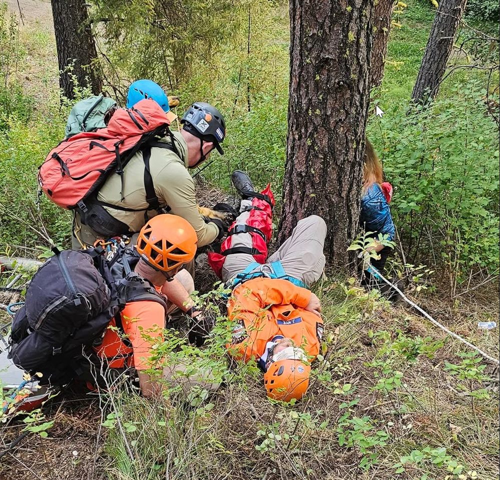 Boise County Search and Rescue members practicing patient packaging during training
